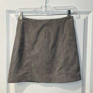 The Impeccable Pig Mini Skirt! Size S